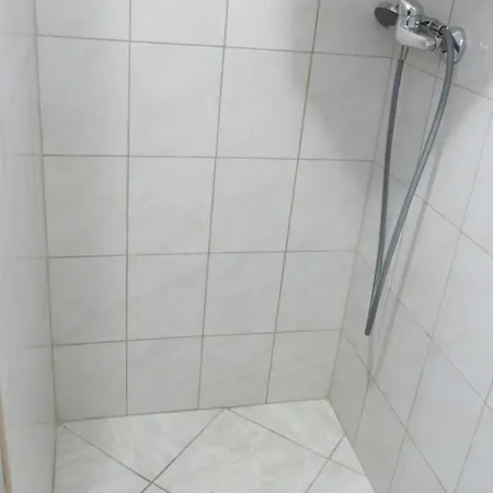 Nádor Lak *